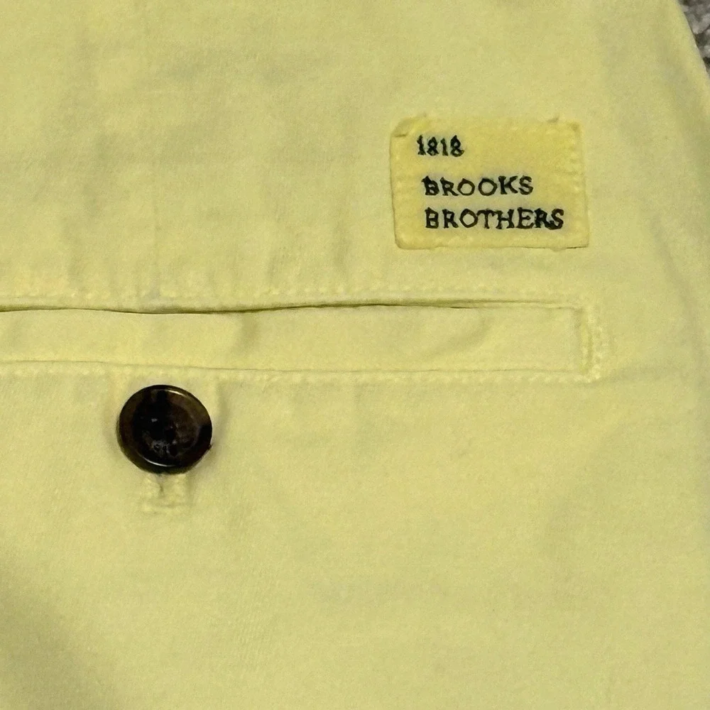Brooks Brothers Bermuda Shorts Chino Flat‎ Front Mens W 33 Yellow Casual Cotton